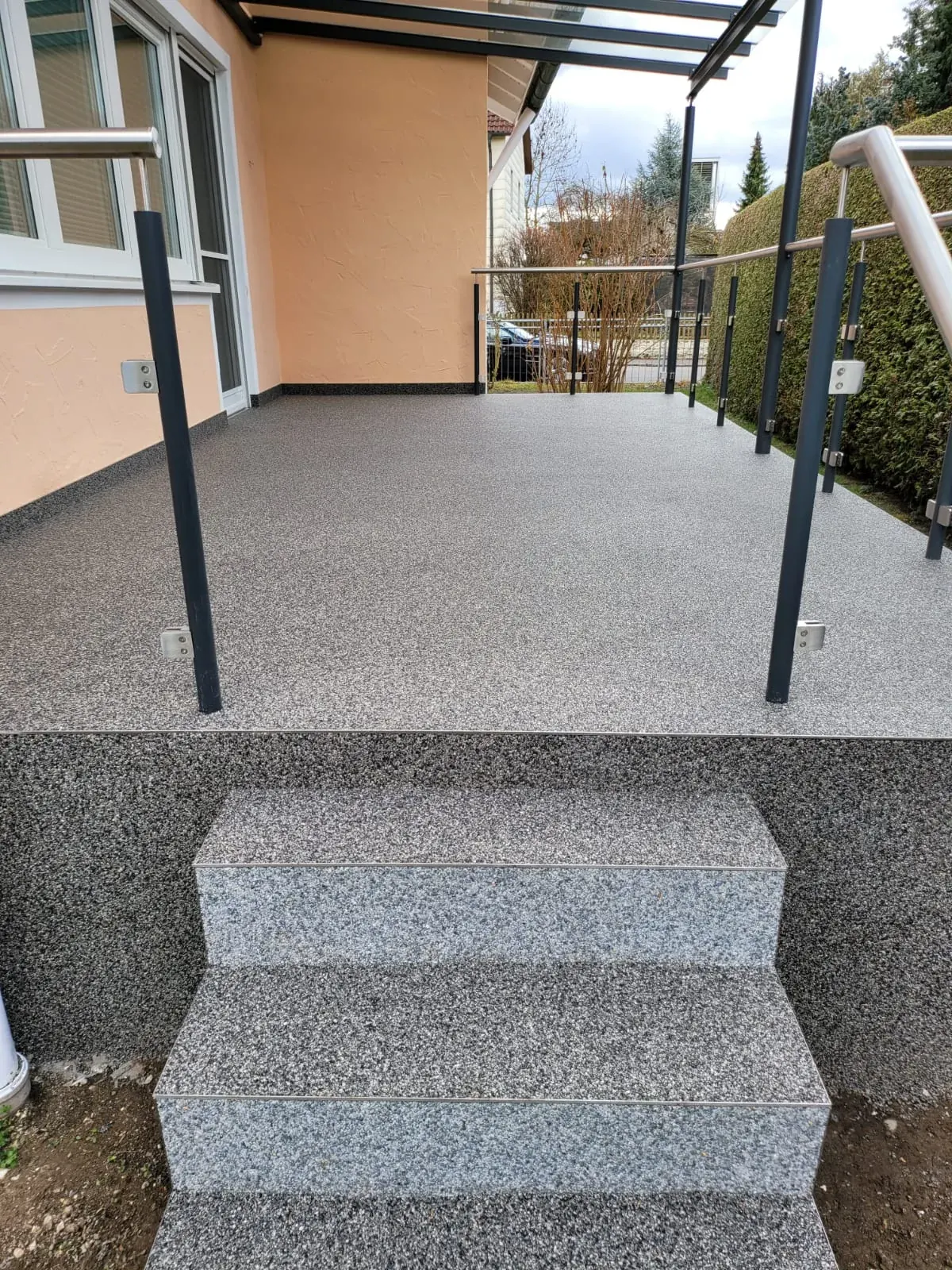 Natursteinteppich Treppenanlage